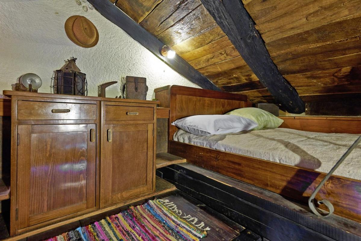 Stara Hiza In Sveti Petar U Sumi Vila Exterior foto
